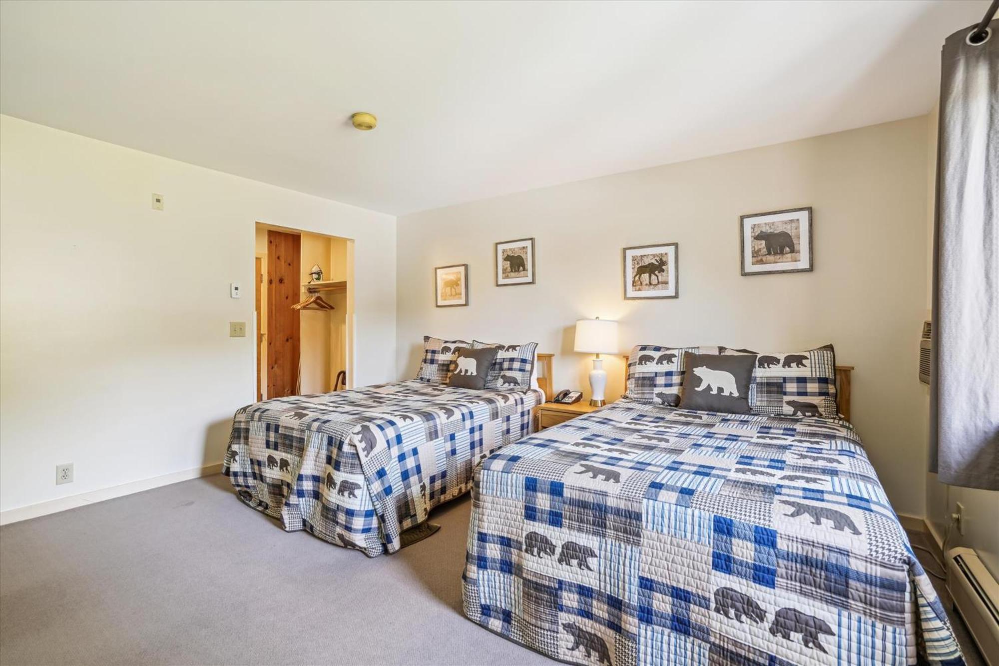 Cedarbrook Two Double Bed Hotel Room With Outdoor Heated Pool 216 Killington Exterior photo